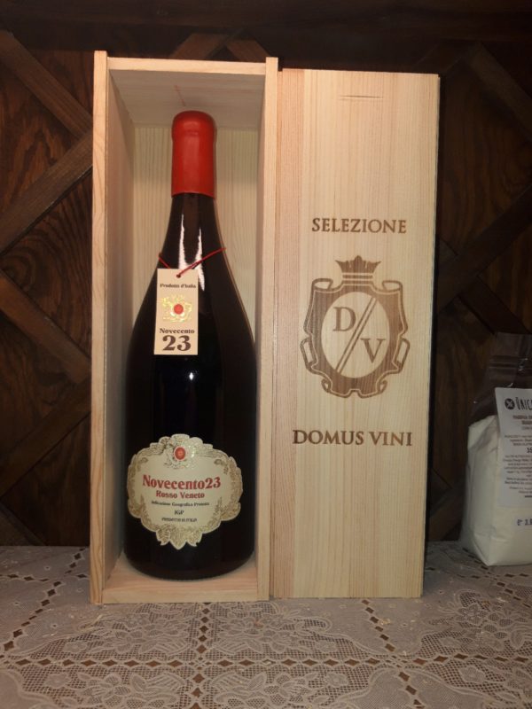 NOVECENTO23 Rosso veneto IGP lt 1.5 con cassettina in legno - Domus Vini - immagine 2